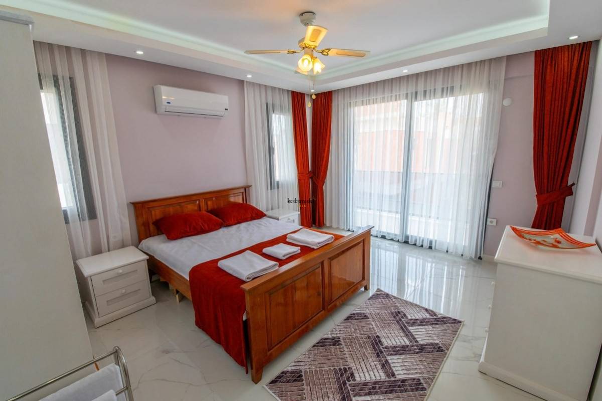 Villa Derinhera 1