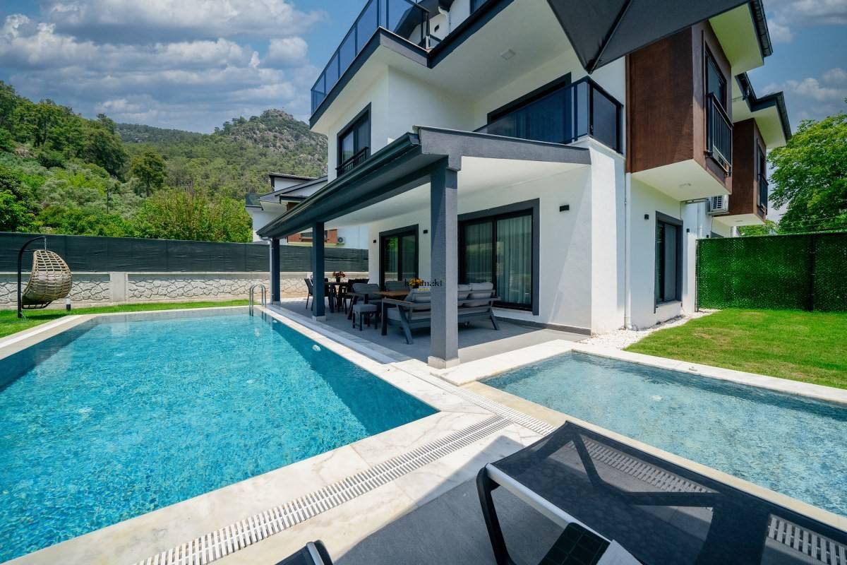 Villa Egem Limon
