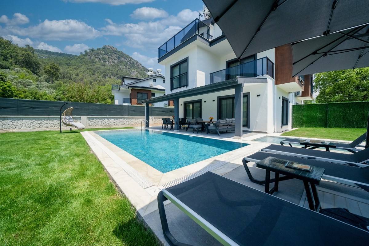 Villa Egem Limon
