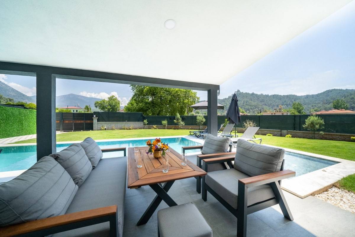 Villa Egem Limon
