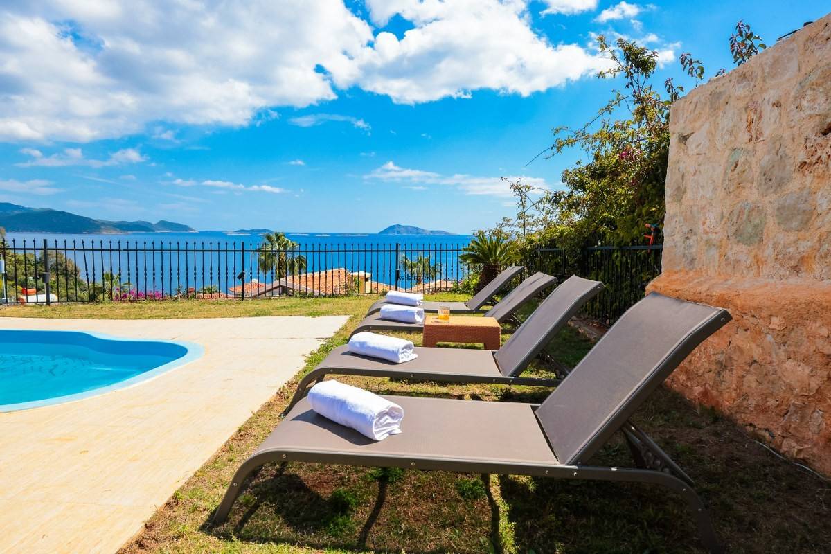 Villa Meiza