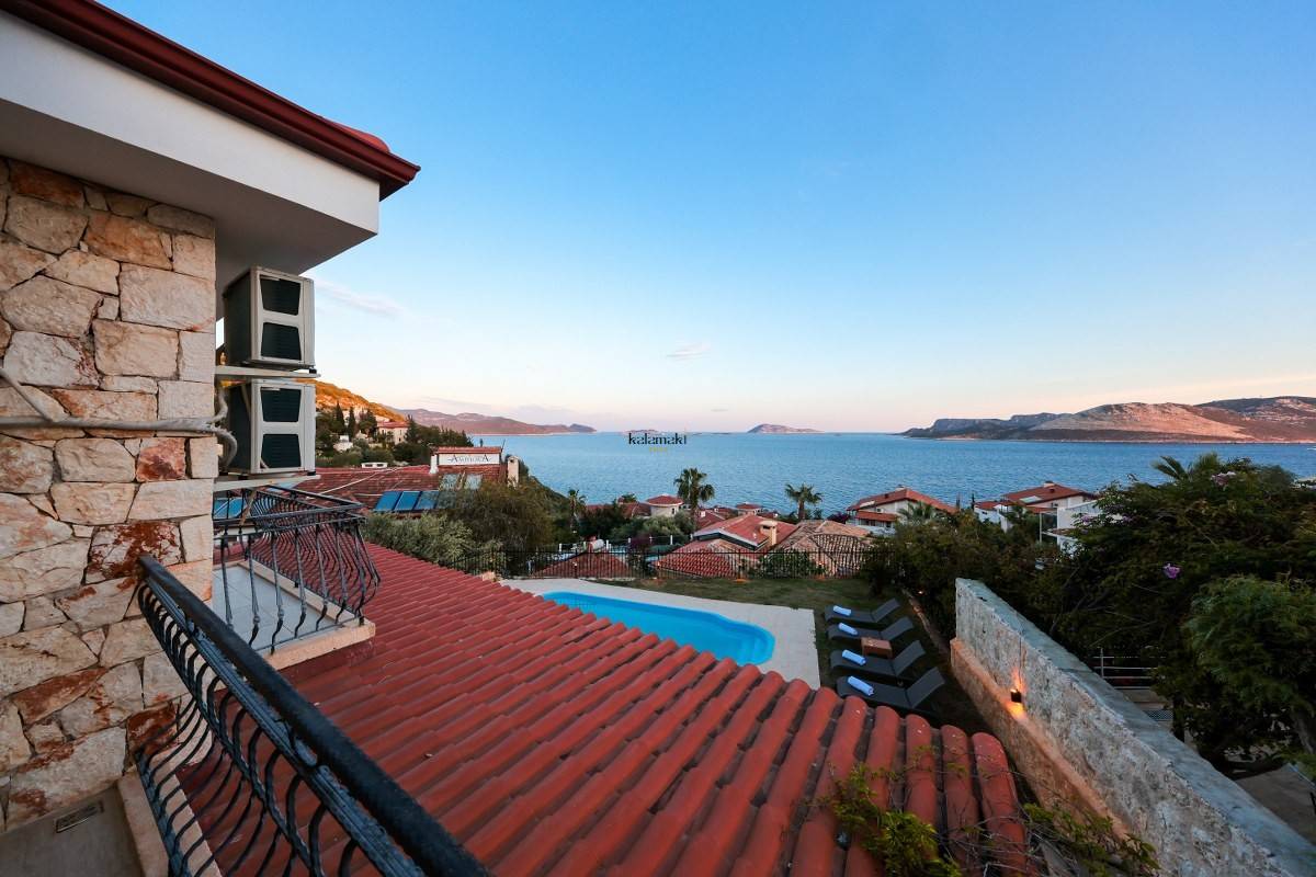 Villa Meiza
