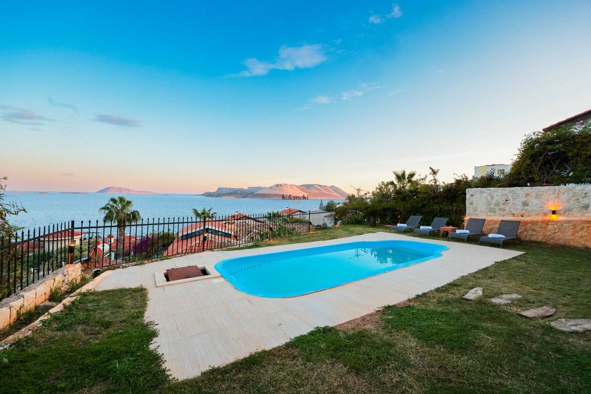 Villa Meiza