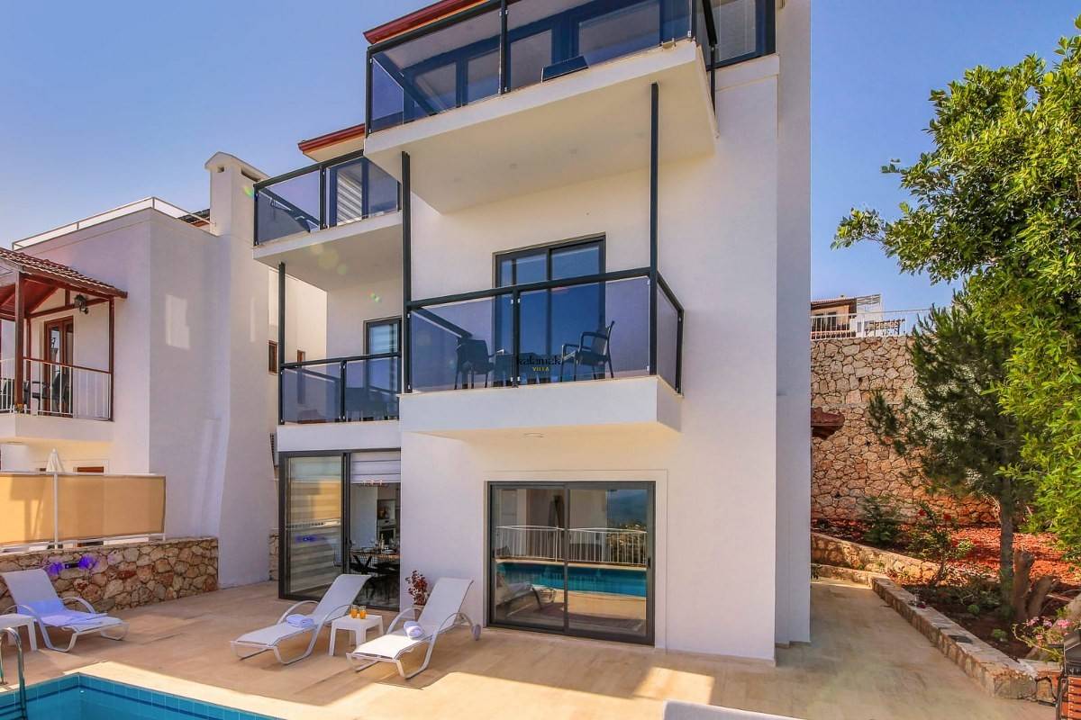 Villa Moonlight