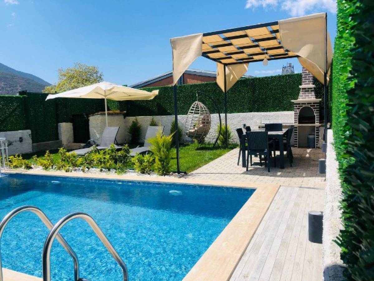 Villa Nar's