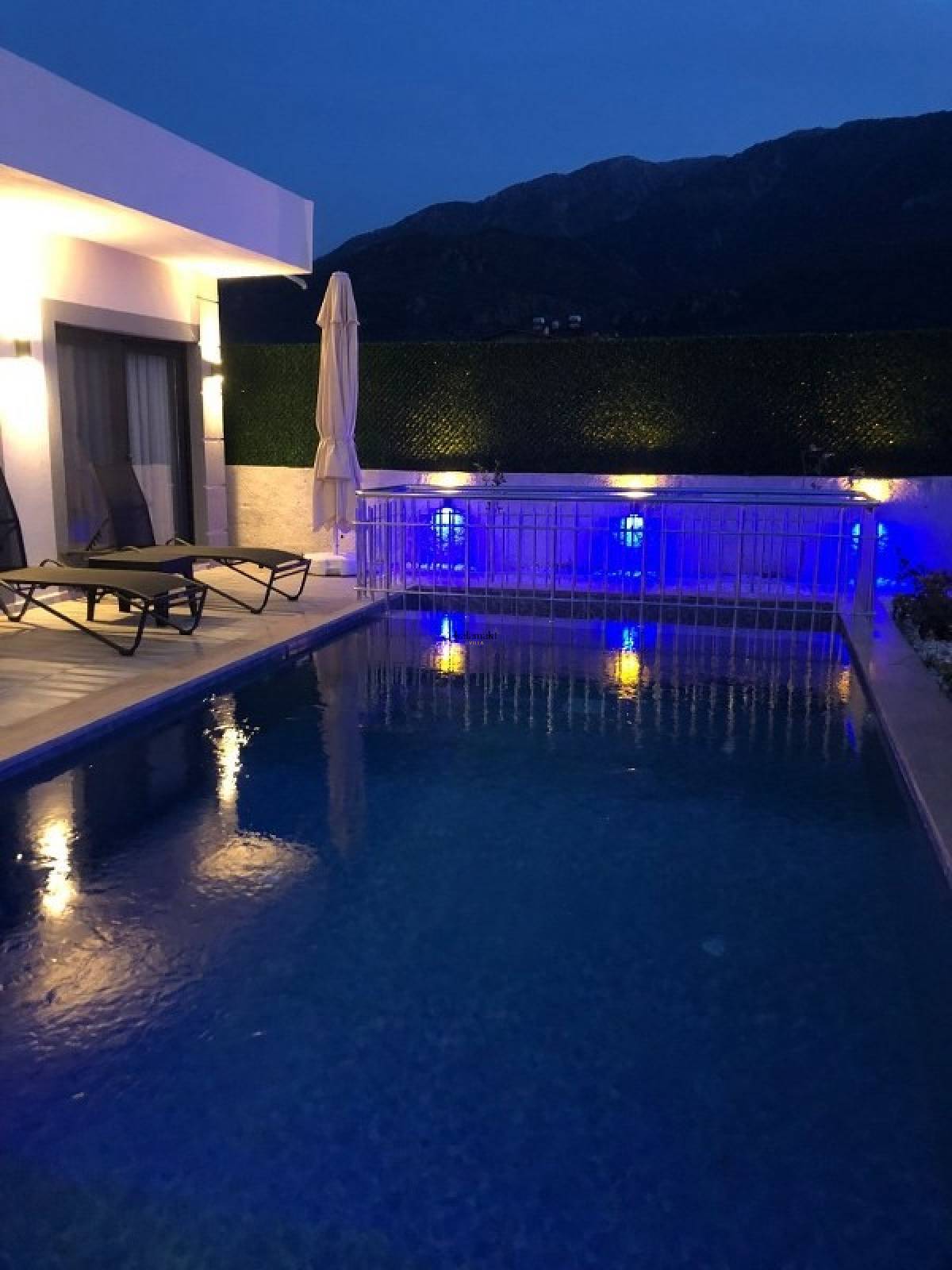 Villa Nar's