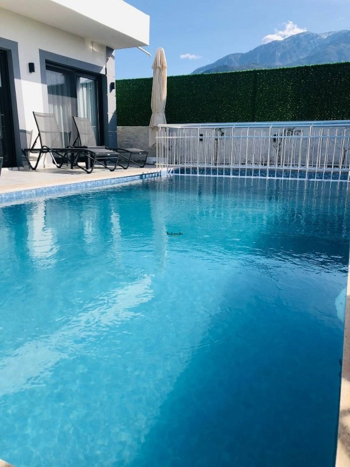 Villa Nar's