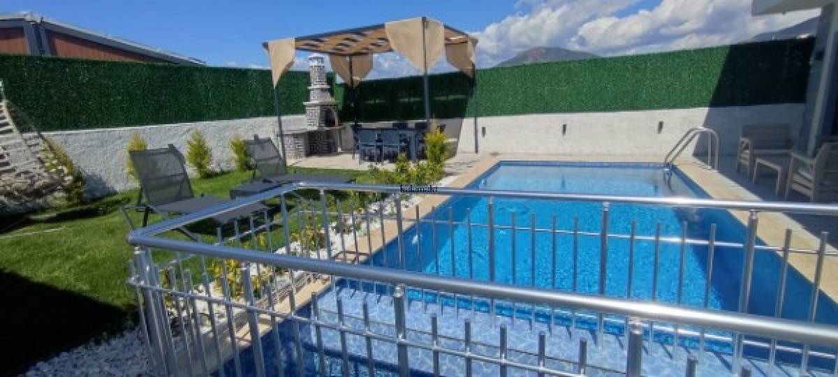 Villa Nar's