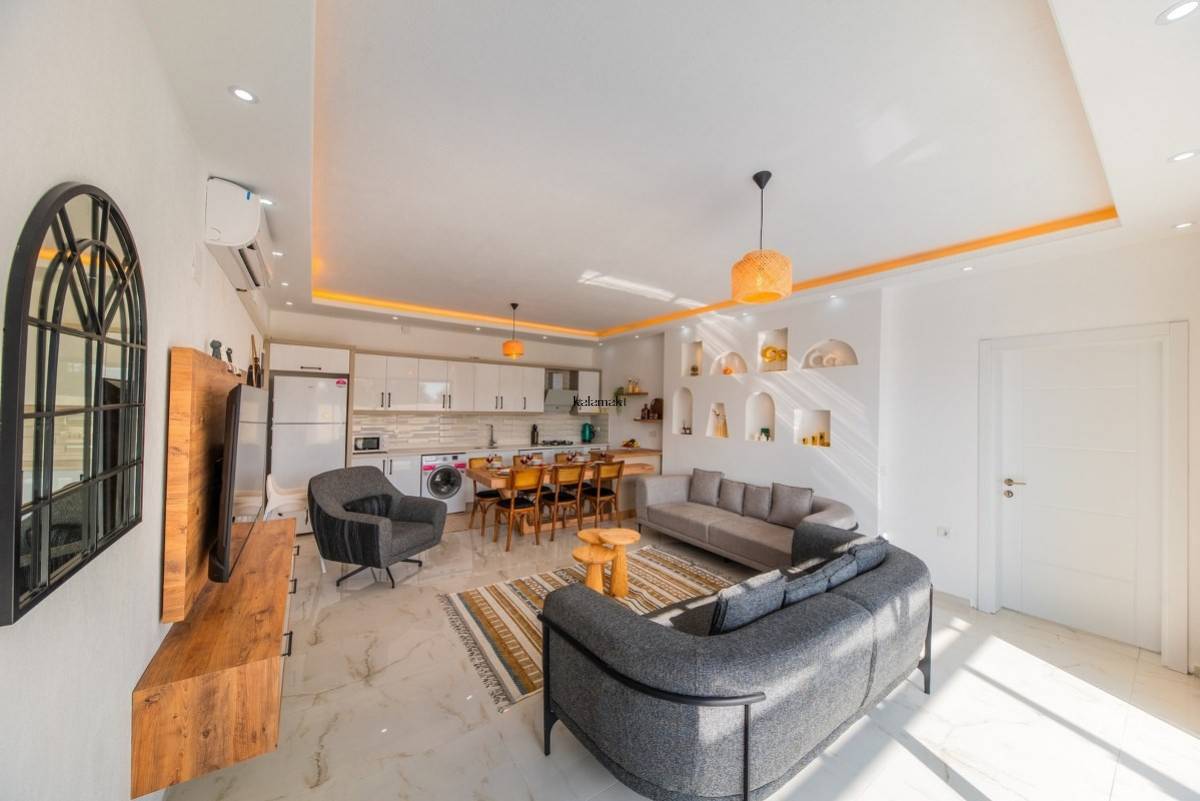 Villa Nar Ağacı