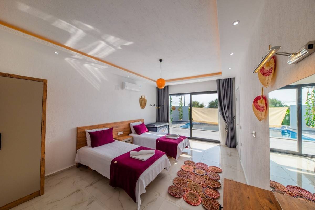Villa Nar Ağacı