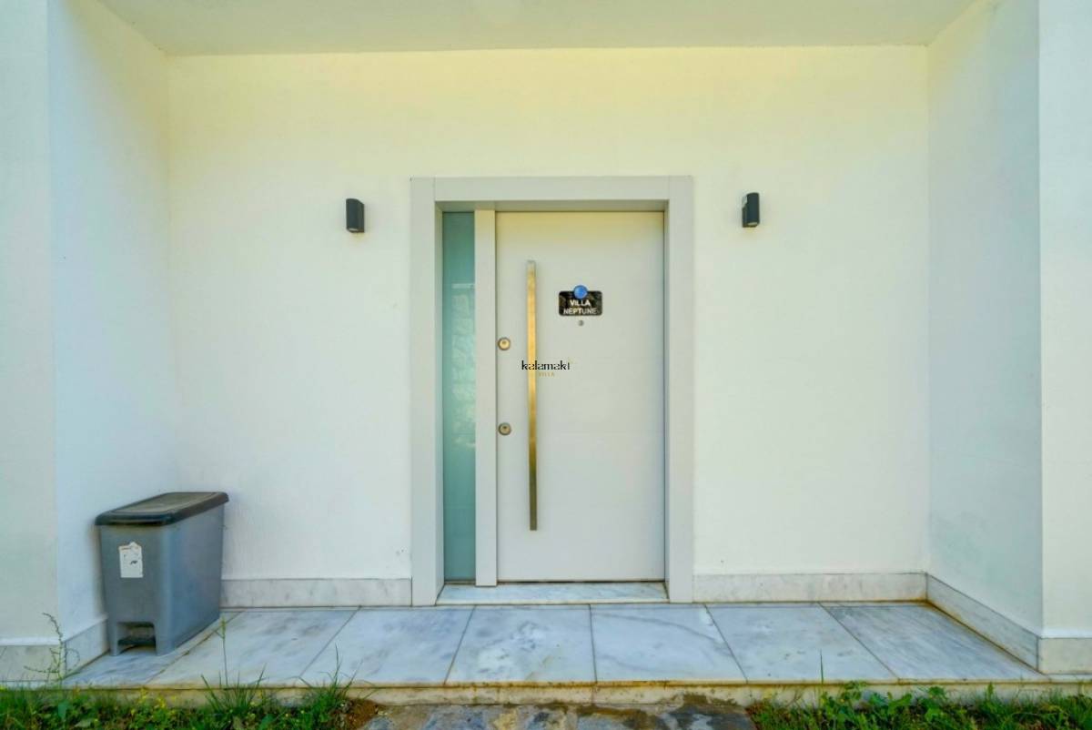 Villa Pluto 1