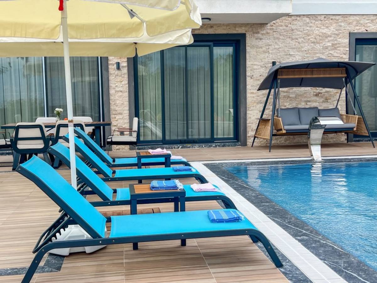 Villa Sweet Moon