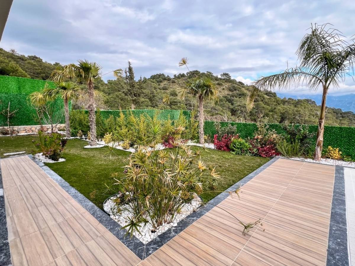Villa Sweet Moon