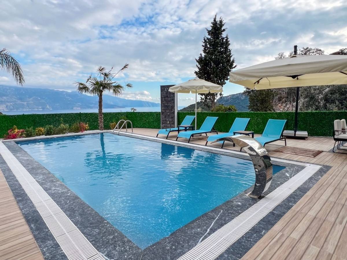 Villa Sweet Moon