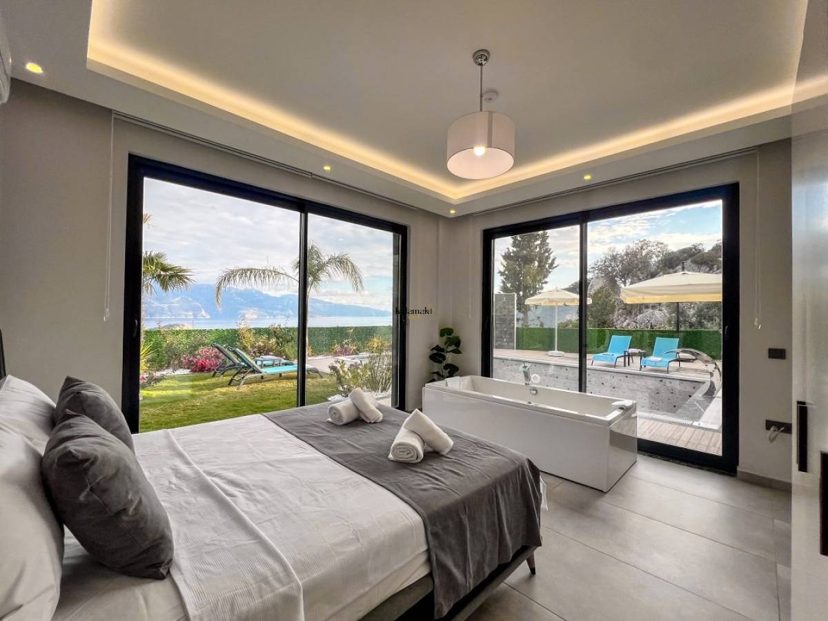 Villa Sweet Moon