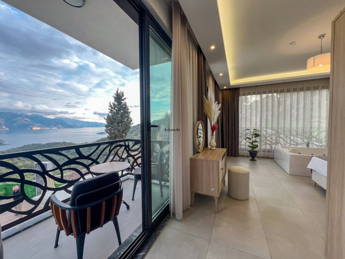 Villa Sweet Moon