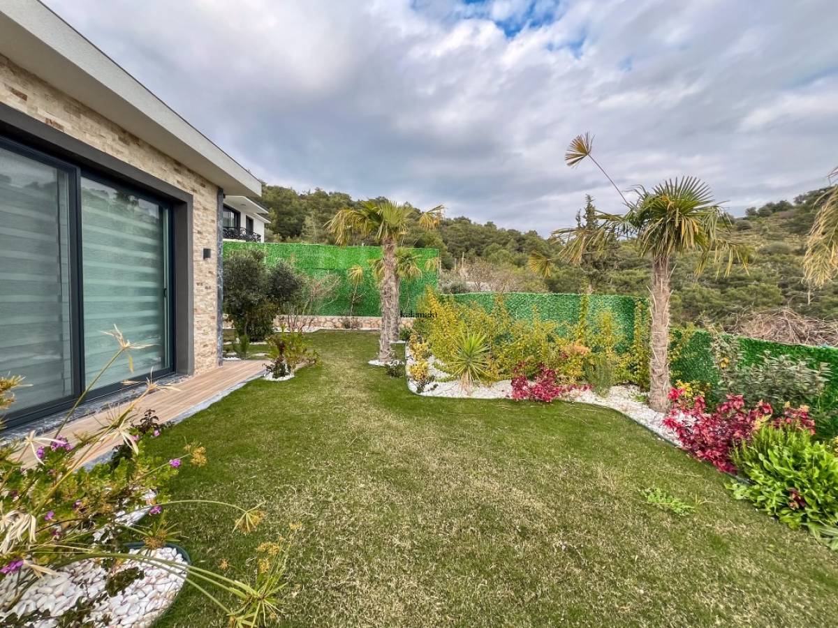 Villa Sweet Moon