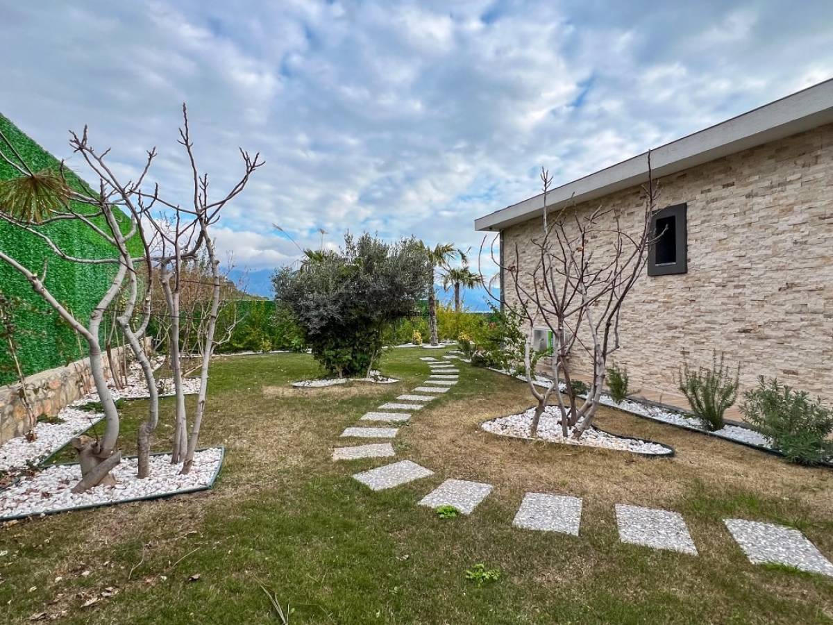 Villa Sweet Moon