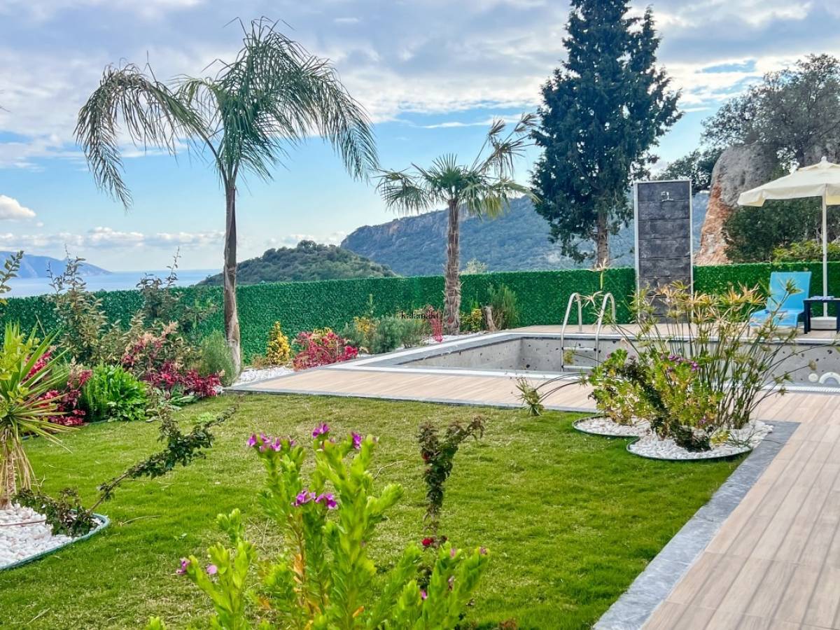 Villa Sweet Moon