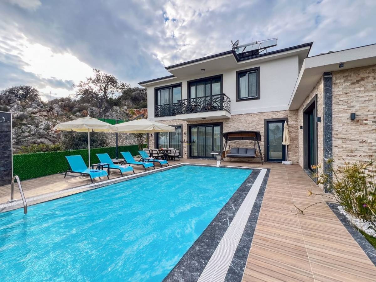 Villa Sweet Moon